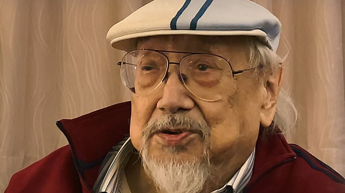 Zemřel nejstarší rozhlasový DJ. Vysílal 70 let a znal se s Beatles